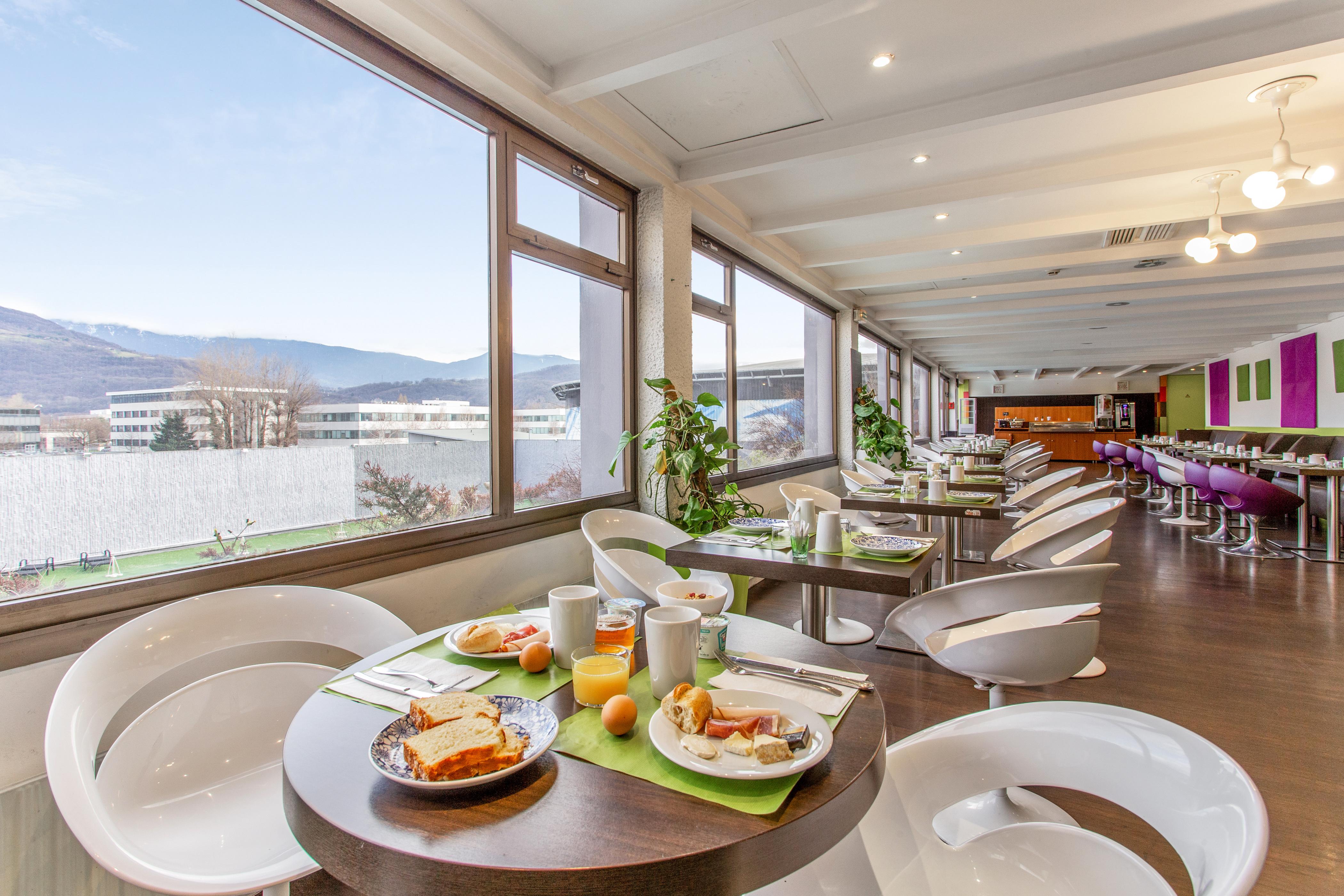 Zenitude Hotel Grenoble Alpexpo Bagian luar foto